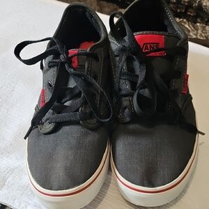 Vans Youth Size 6 - Dark Gray W/ Red Accents Like New